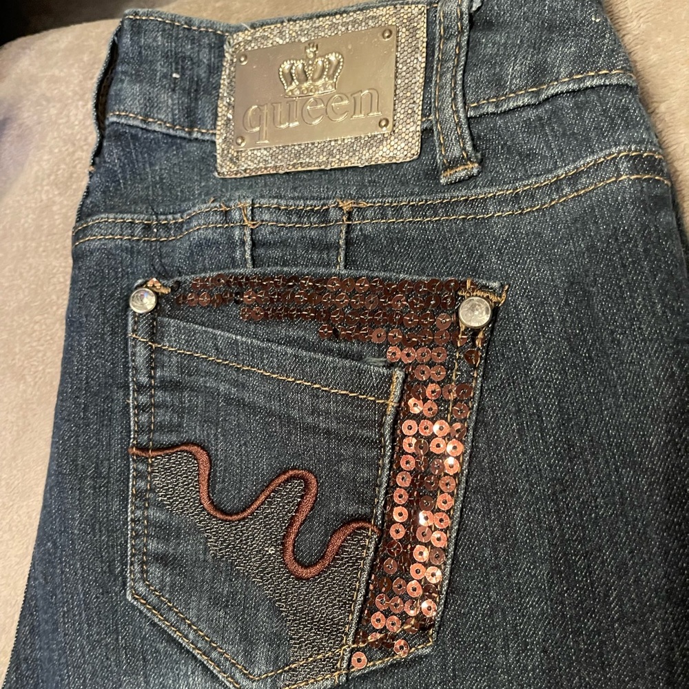 Queen Womens Jeans Size 11 Skinny Stretchy Dark Blue .